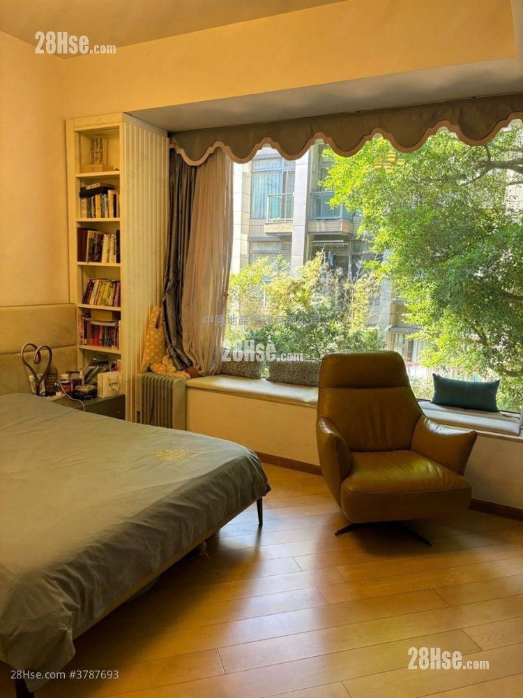 溱林 售盘 4 房 , 5+ 浴室 2,174 平方尺