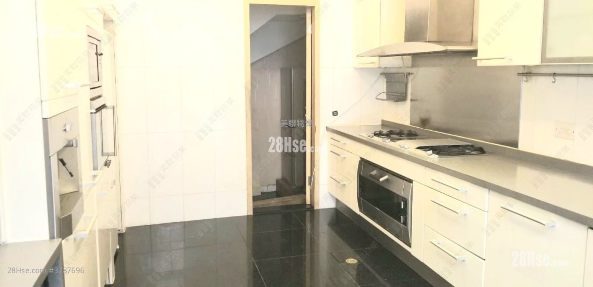 毕架山峰 售盘 4 房 2,638 平方尺