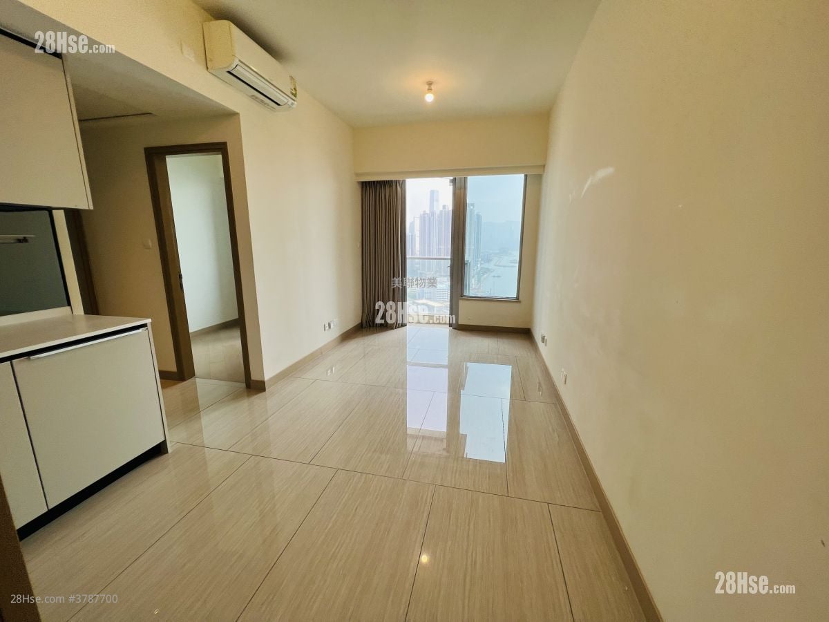 Cullinan West Rental 2 Bedrooms , 1 Bathroom 449 ft²