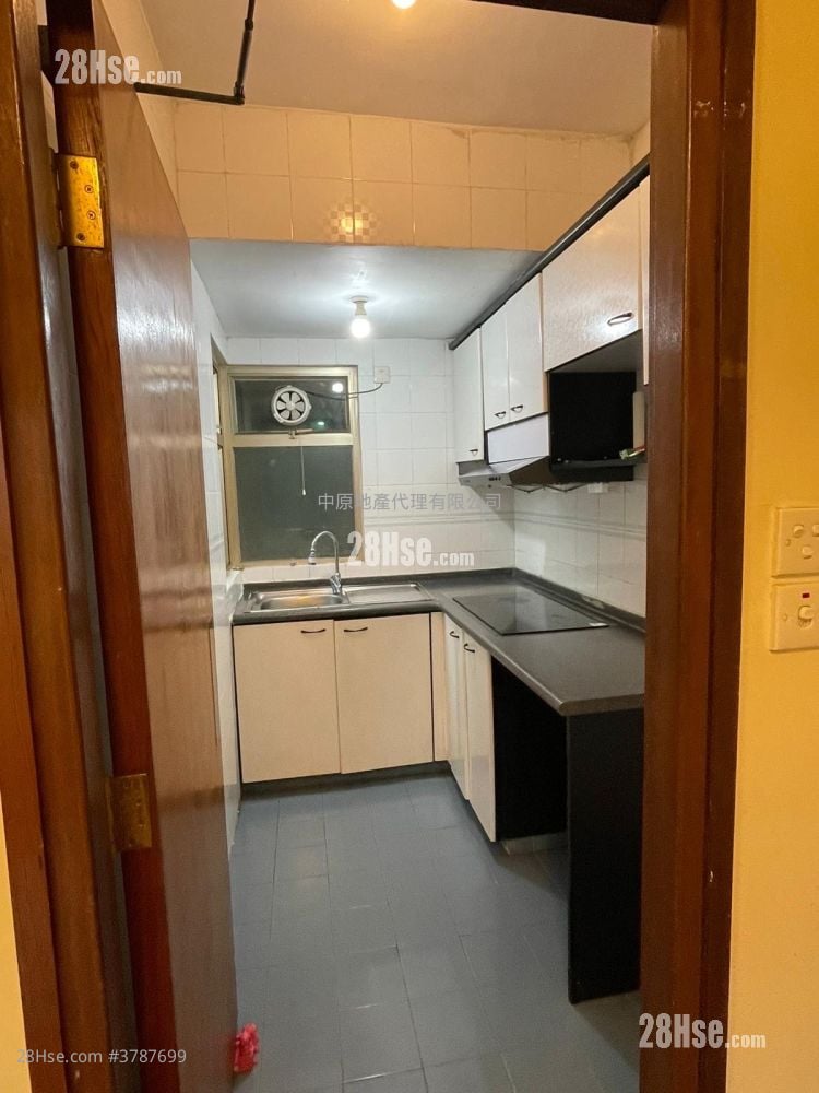 Riviera Lodge Rental 2 Bedrooms 377 ft²