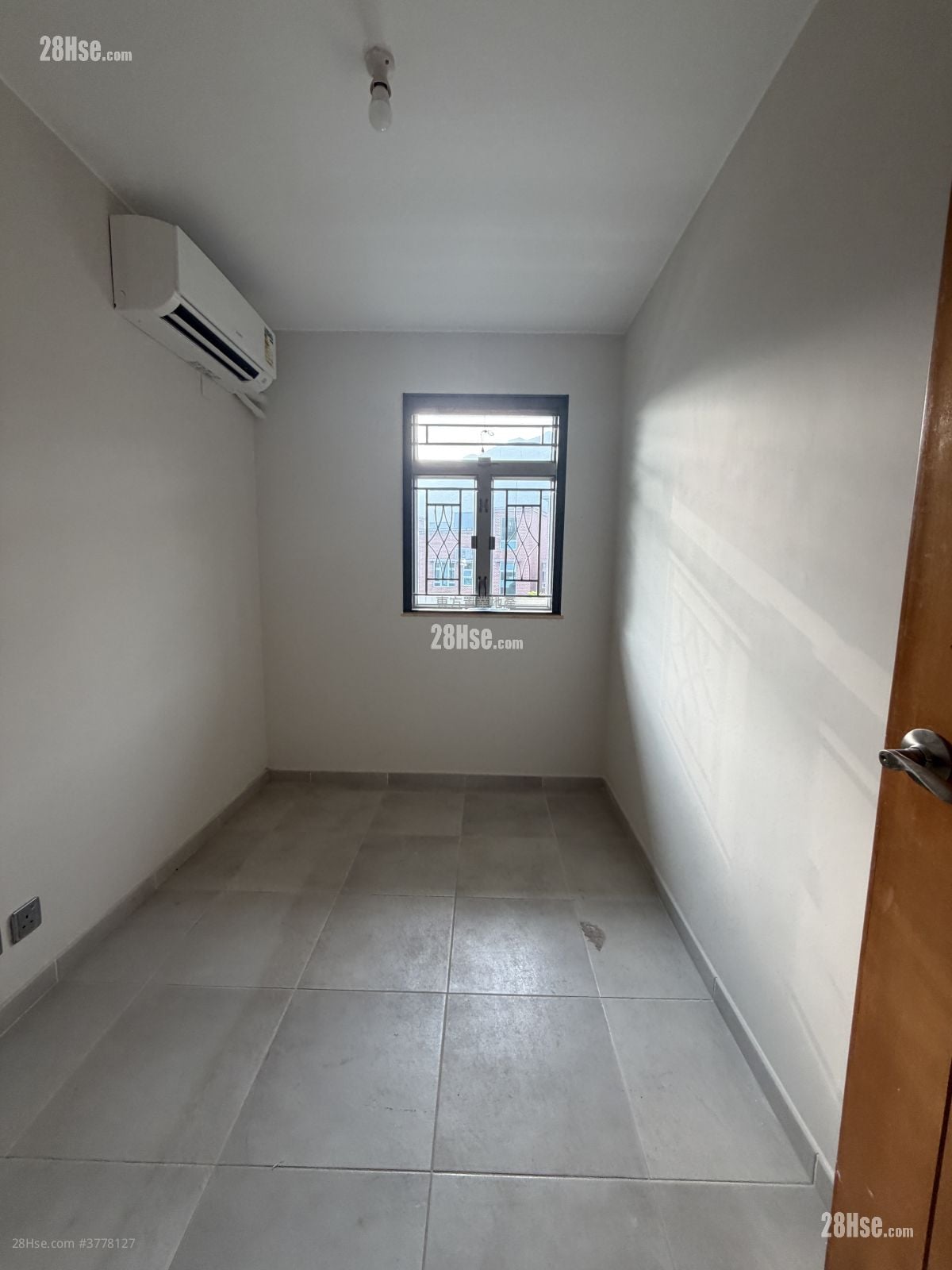 Village Rental 3 Bedrooms , 1 Bathroom 700 ft²