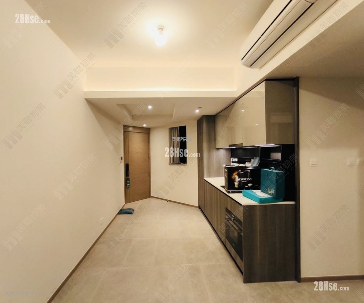 The Yoho Hub Rental 2 Bedrooms , 1 Bathroom 462 ft²