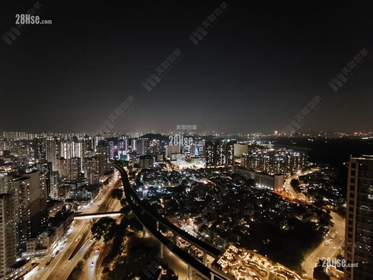 The Yoho Hub Rental 2 Bedrooms , 1 Bathroom 462 ft²