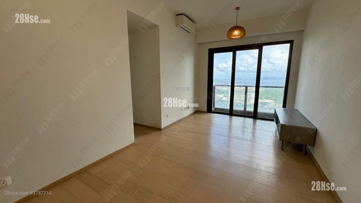 Lp6 Sell 3 Bedrooms , 2 Bathrooms 728 ft²