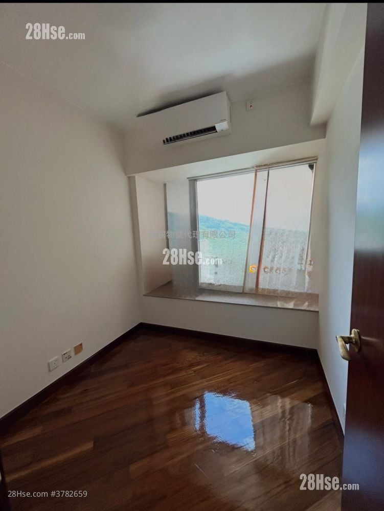 Bellagio Rental 3 Bedrooms , 2 Bathrooms 817 ft²