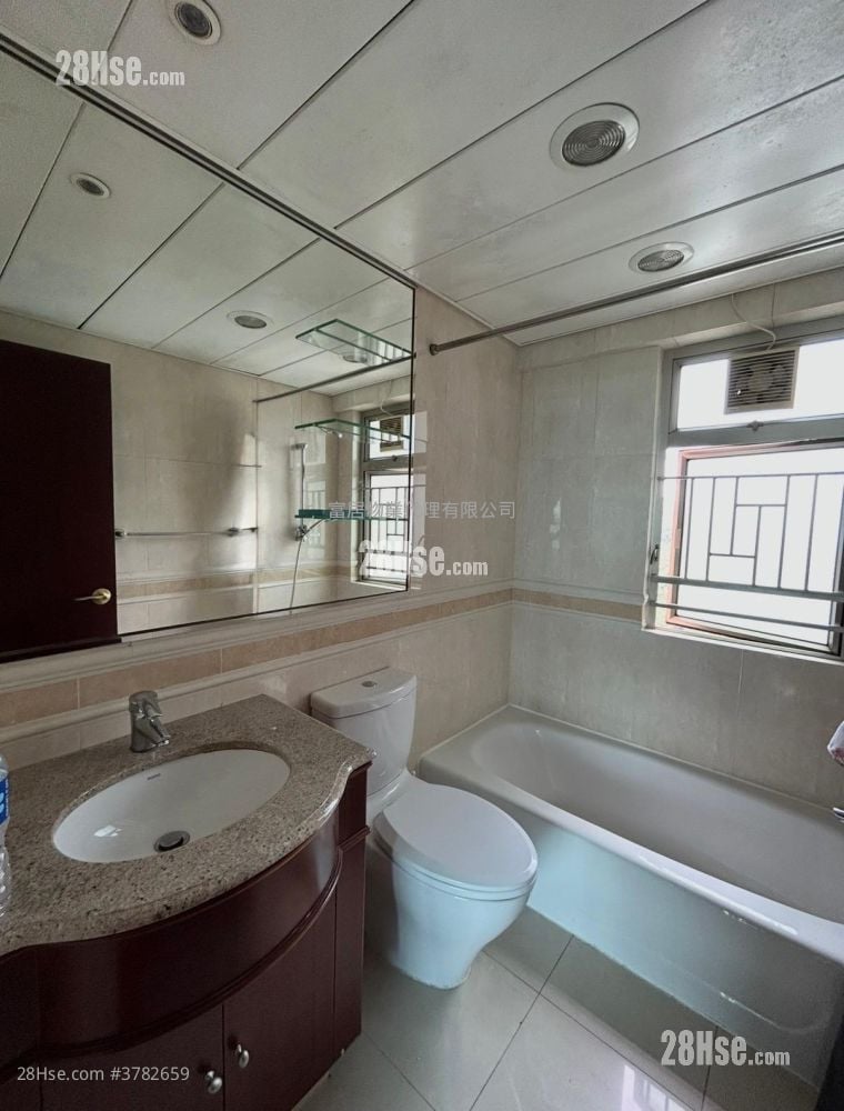 Bellagio Rental 3 Bedrooms , 2 Bathrooms 817 ft²