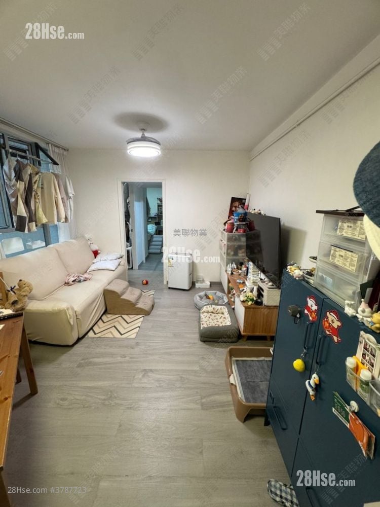 景峰花园 售盘 2 房 400 平方尺