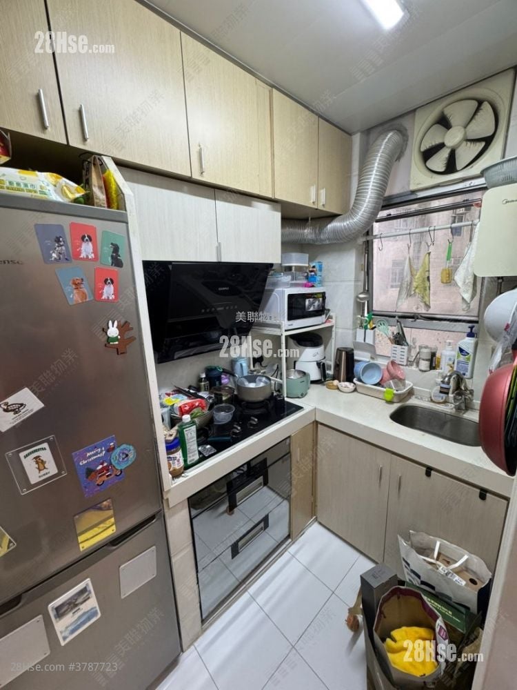 景峰花园 售盘 2 房 400 平方尺