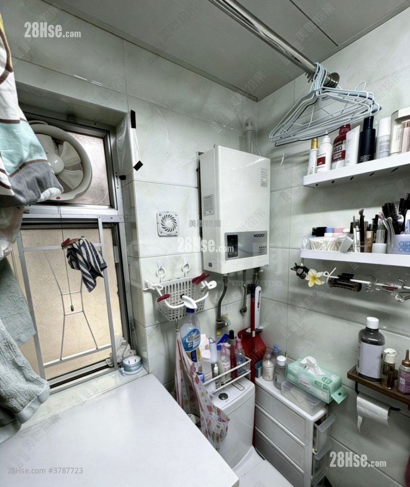 景峰花园 售盘 2 房 400 平方尺