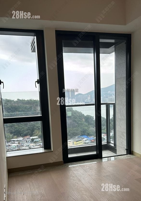 Montego Bay Sell 2 Bedrooms 450 ft²