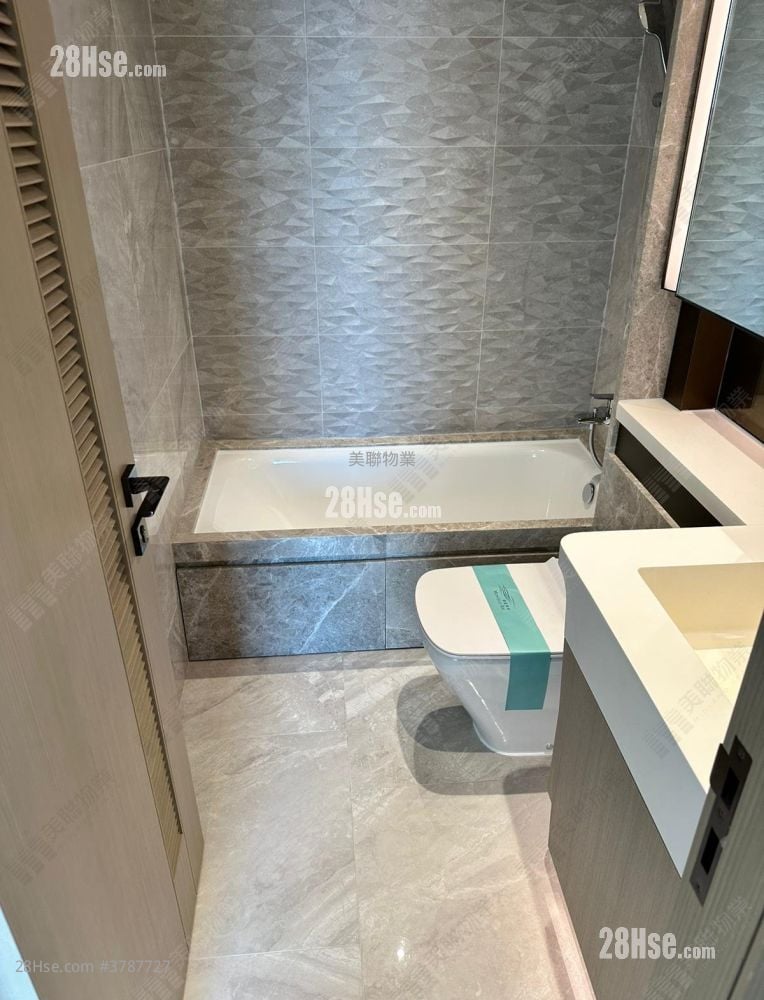 Montego Bay Sell 2 Bedrooms 450 ft²