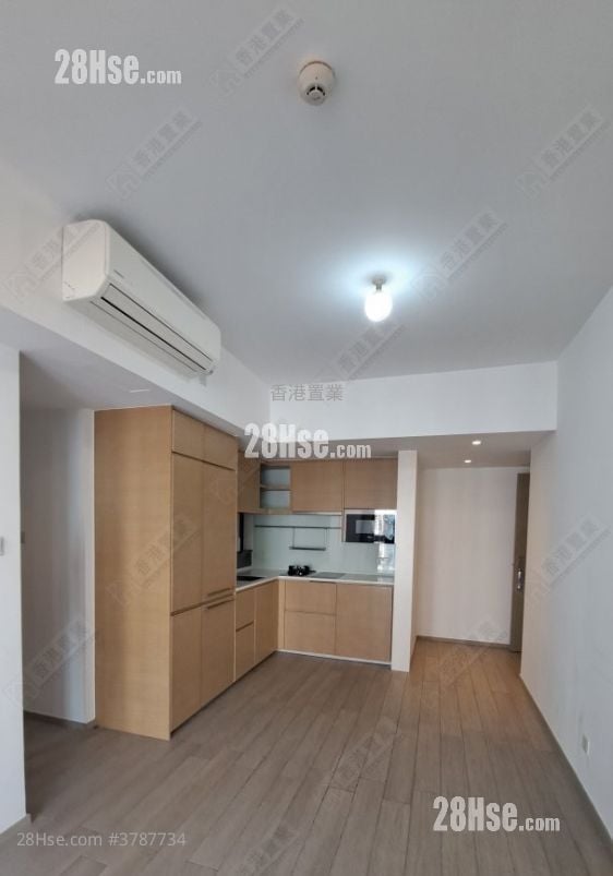 The Wings Rental 2 Bedrooms , 1 Bathroom 541 ft²