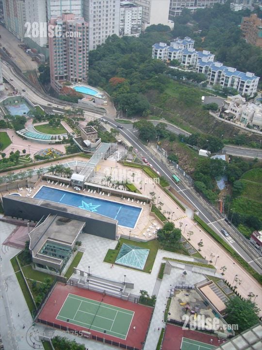 Royal Ascot Rental 2 Bedrooms , 1 Bathroom 594 ft²