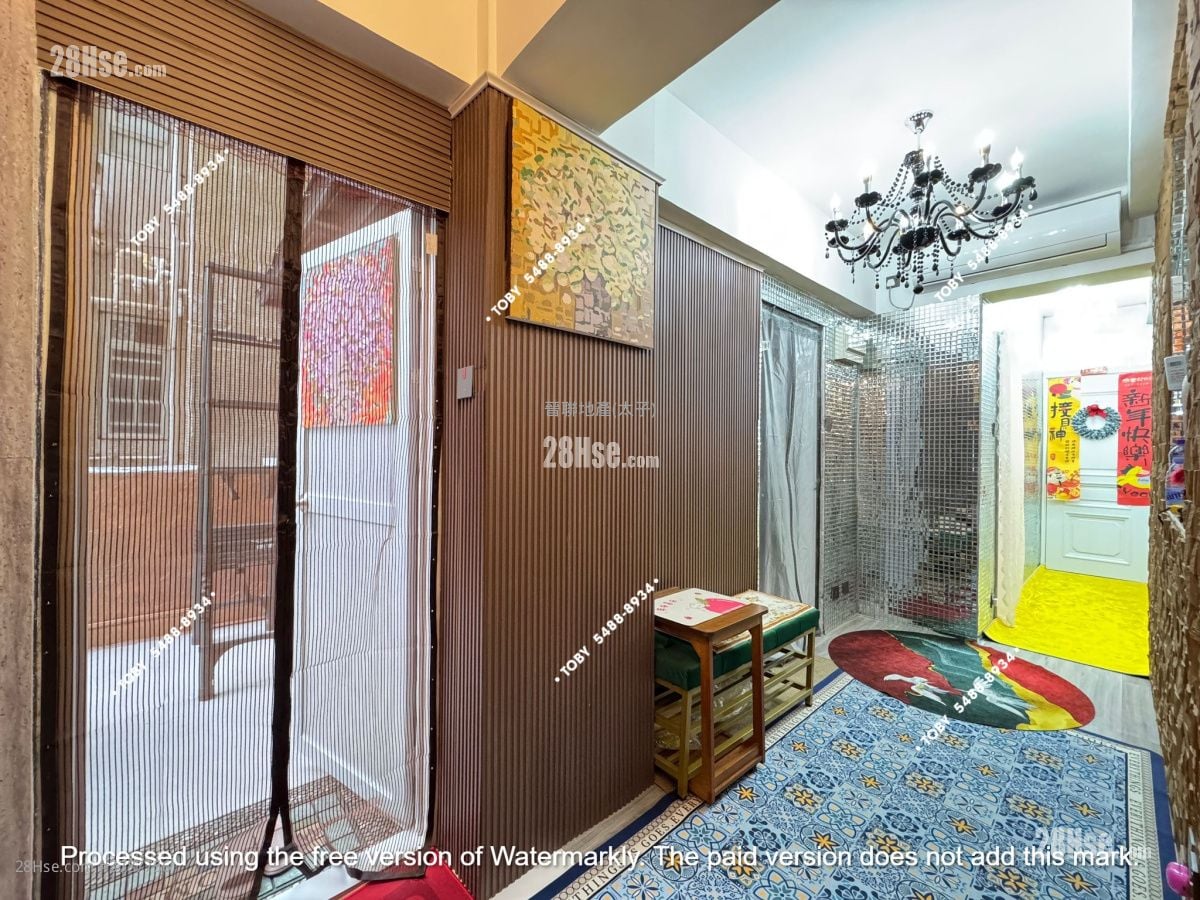 Kam On Building Sell 2 Bedrooms , 1 Bathroom 293 ft²