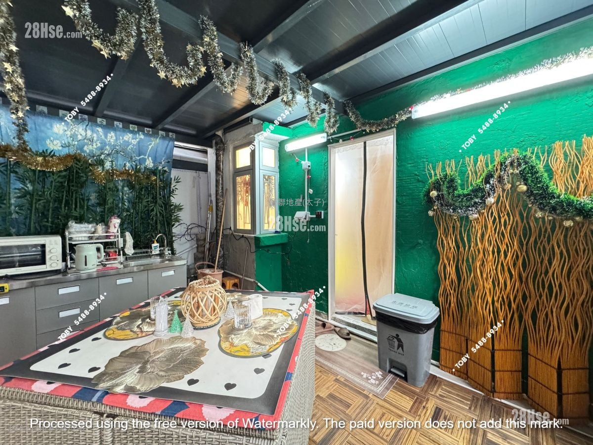 Kam On Building Sell 2 Bedrooms , 1 Bathroom 293 ft²