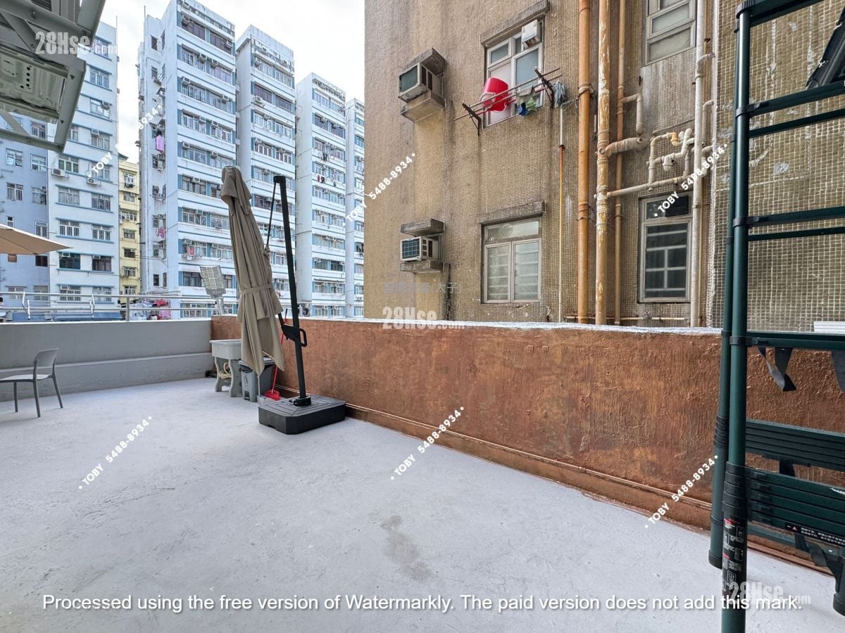 Kam On Building Sell 2 Bedrooms , 1 Bathroom 293 ft²