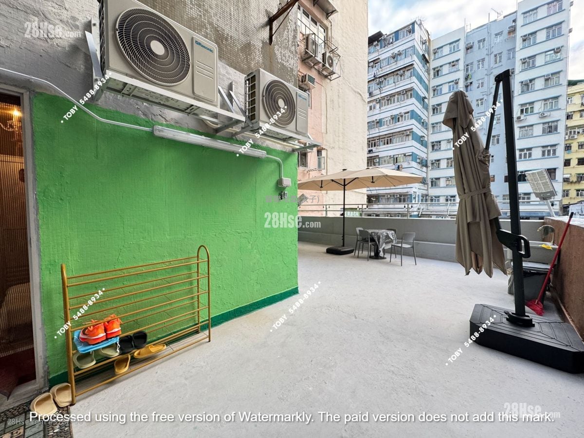 Kam On Building Sell 2 Bedrooms , 1 Bathroom 293 ft²