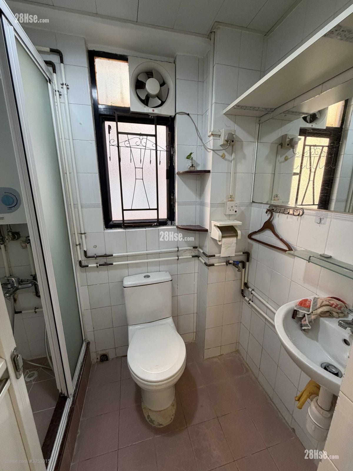 单幢楼房 租盘 2 房 , 1 浴室 334 平方尺