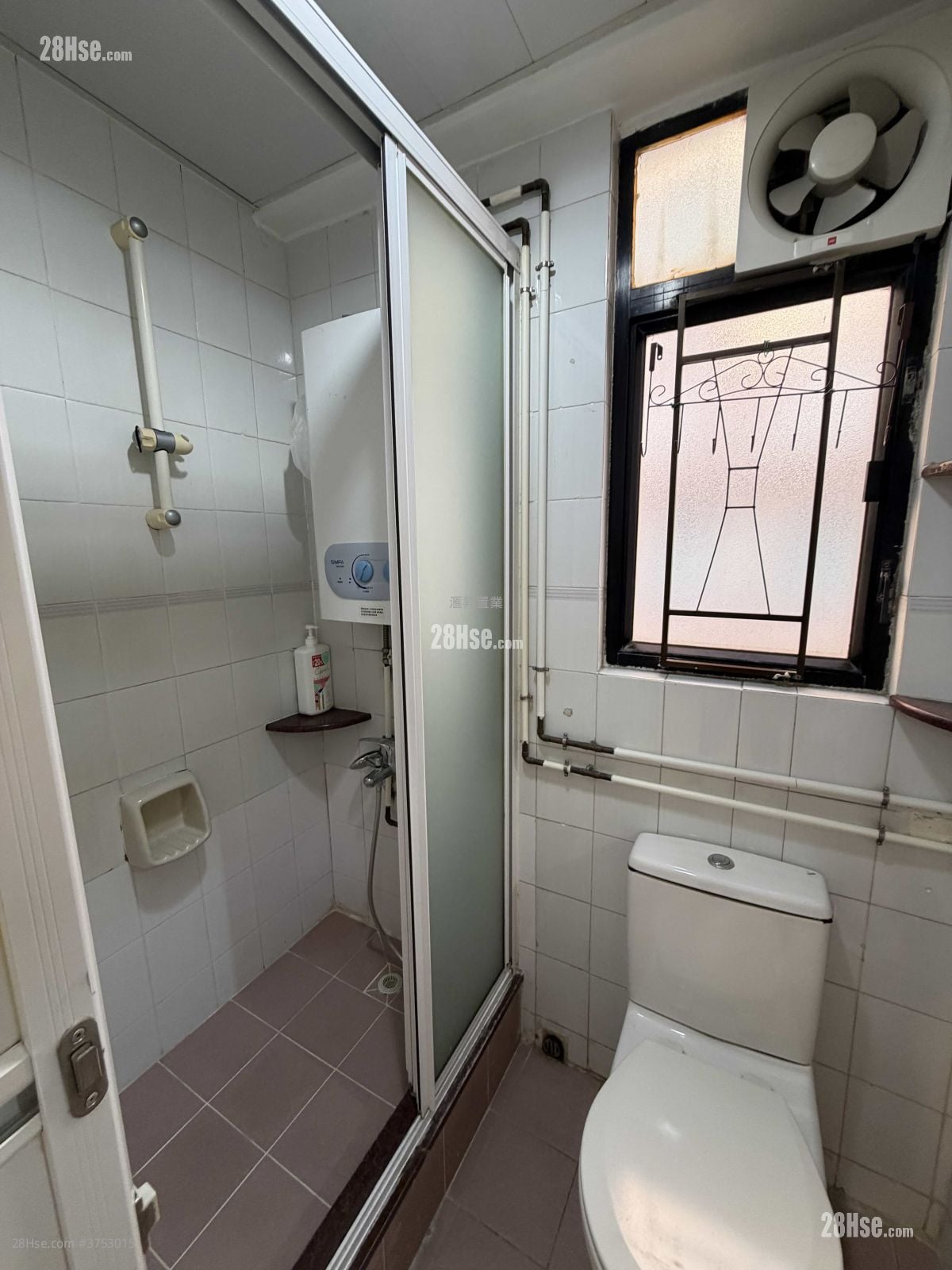 单幢楼房 租盘 2 房 , 1 浴室 334 平方尺