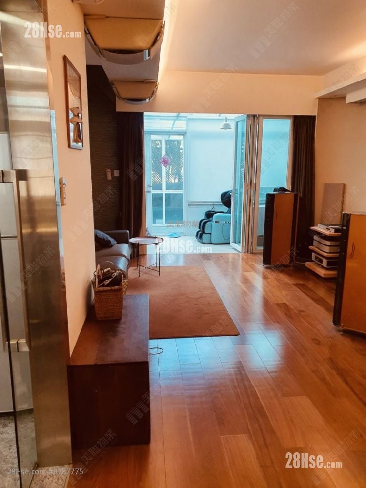 Seasons Villas Sell 3 Bedrooms , 2 Bathrooms 933 ft²