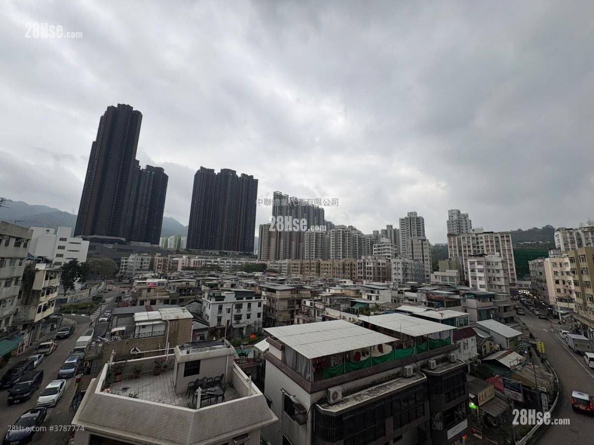 Lap Wo Building Sell 3 Bedrooms , 1 Bathroom 363 ft²