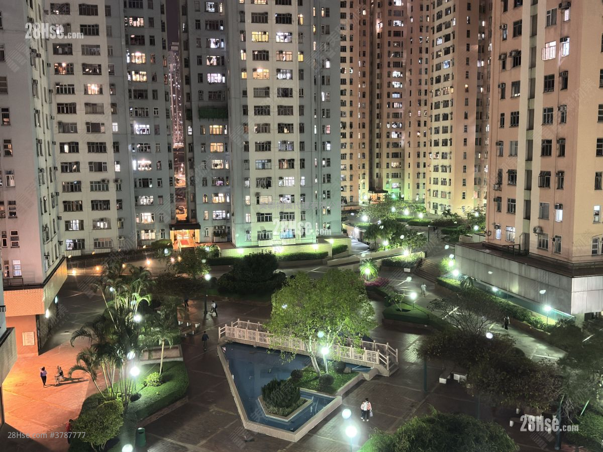 Telford Gardens Sell 2 Bedrooms , 1 Bathroom 517 ft²