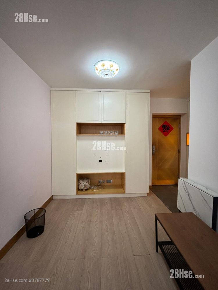 Clague Garden Estate Sell 1 Bedroom , 1 Bathroom 357 ft²