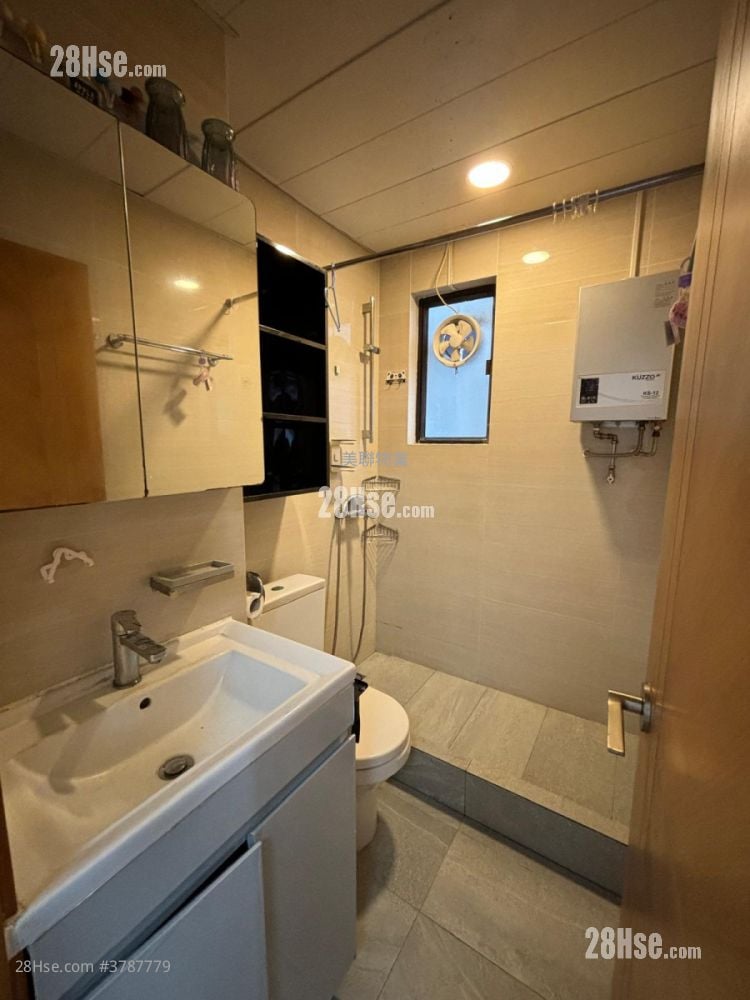 Clague Garden Estate Sell 1 Bedroom , 1 Bathroom 357 ft²