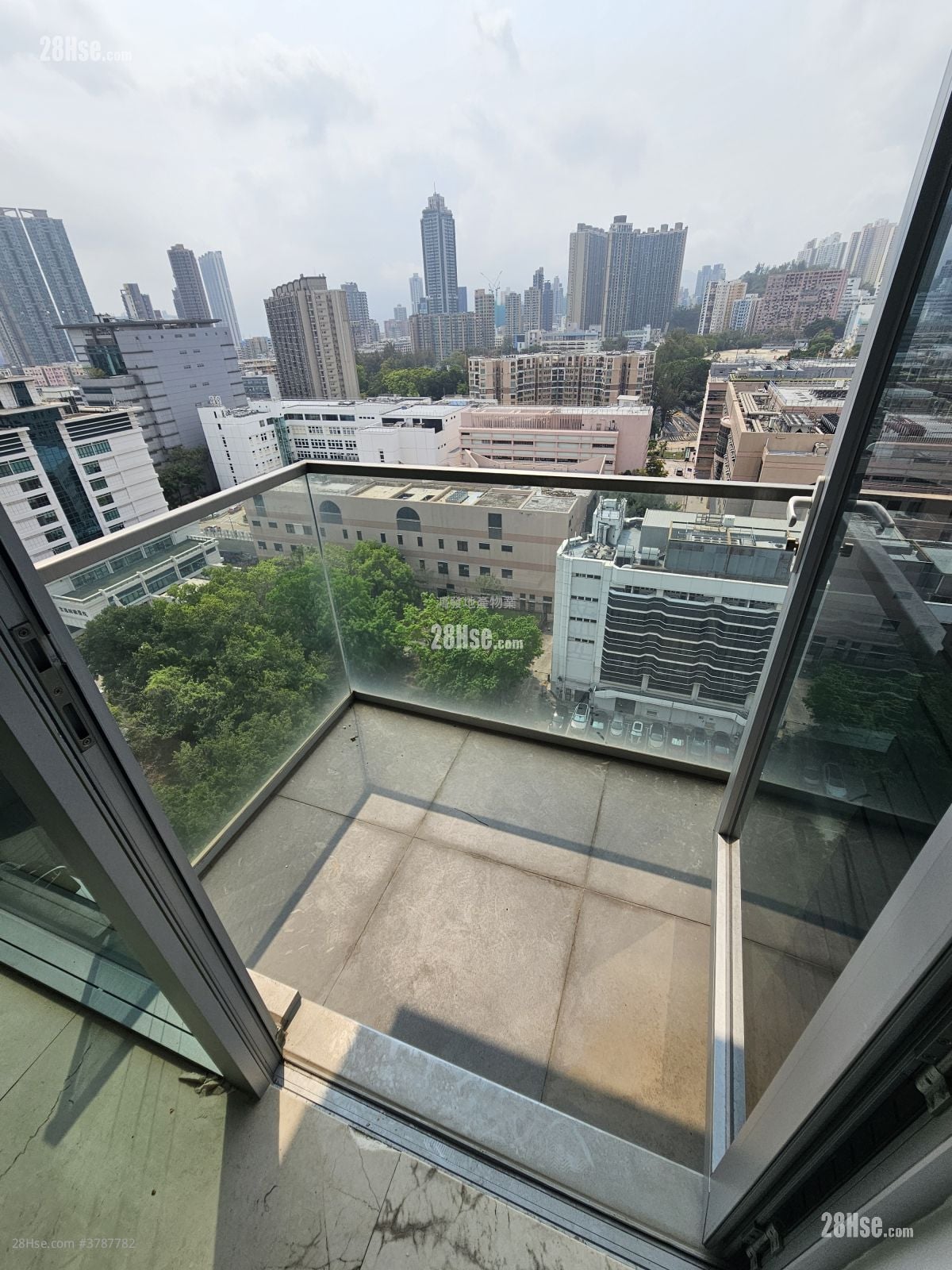 隽珑 售盘 2 房 , 3 浴室 944 平方尺