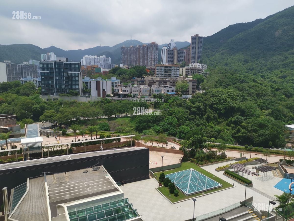 Royal Ascot Sell 3 Bedrooms , 3 Bathrooms 958 ft²