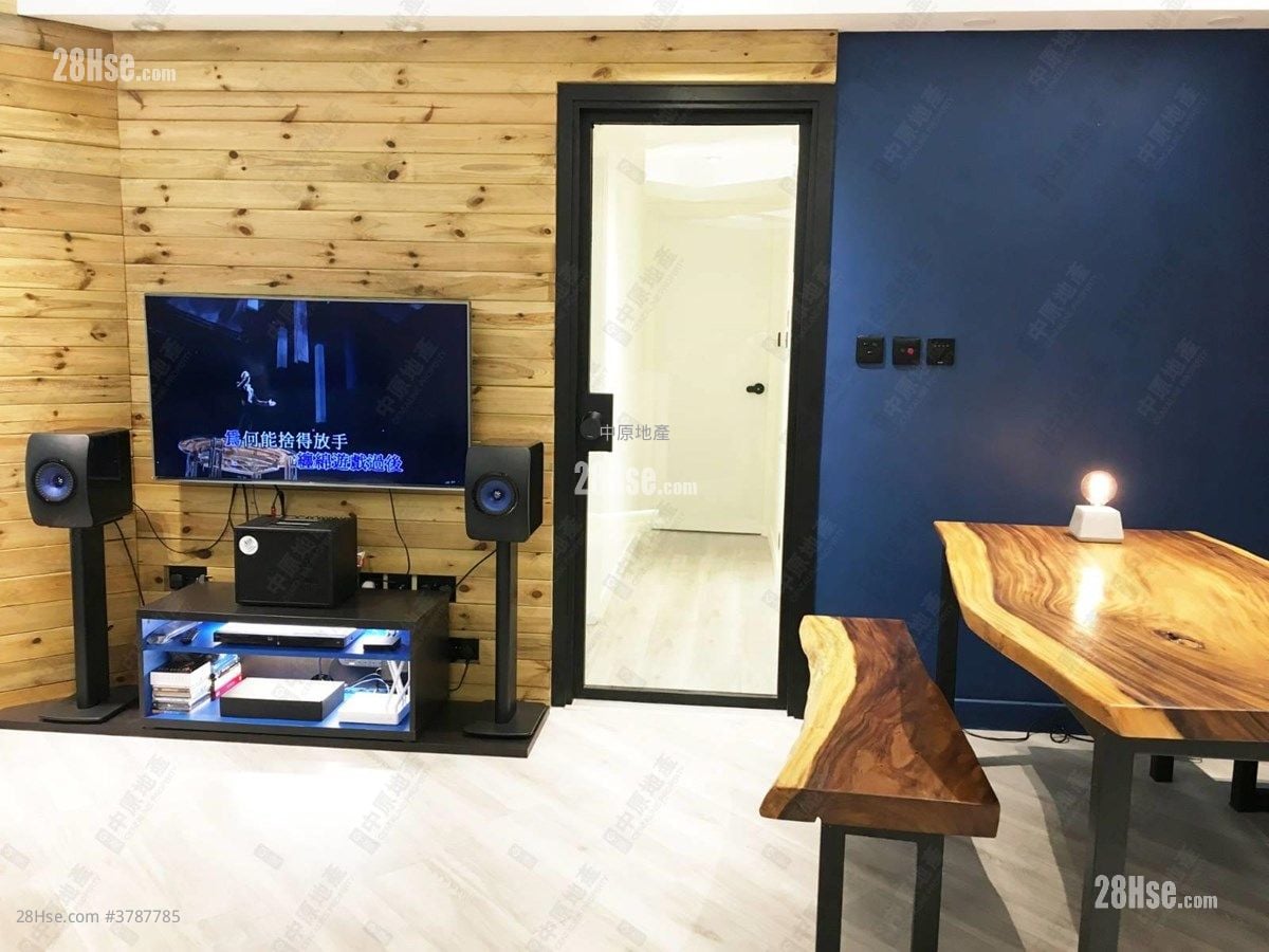 怡峰园 售盘 3 房 , 2 浴室 660 平方尺