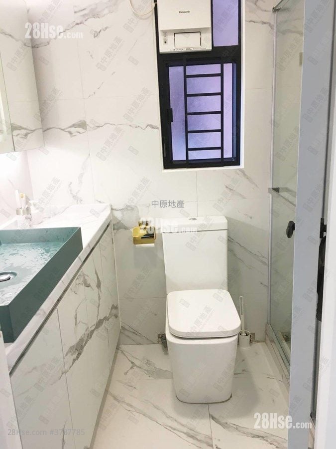 怡峰园 售盘 3 房 , 2 浴室 660 平方尺