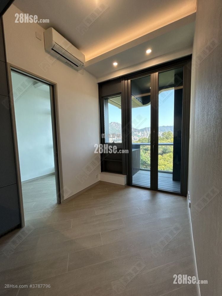 晓柏峰 租盘 1 房 , 1 浴室 247 平方尺