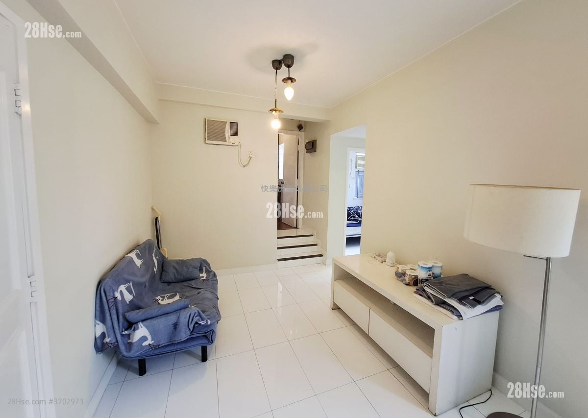 Wing Fai Building Rental 2 Bedrooms , 1 Bathroom 421 ft²