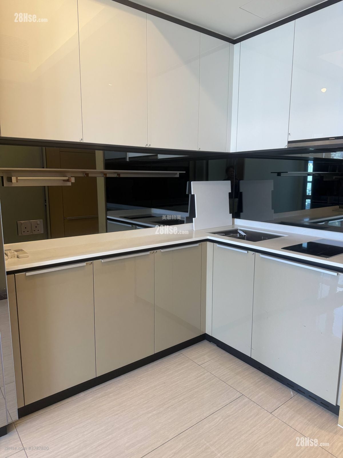 Cullinan West Sell 1 Bedroom , 1 Bathroom 357 ft²