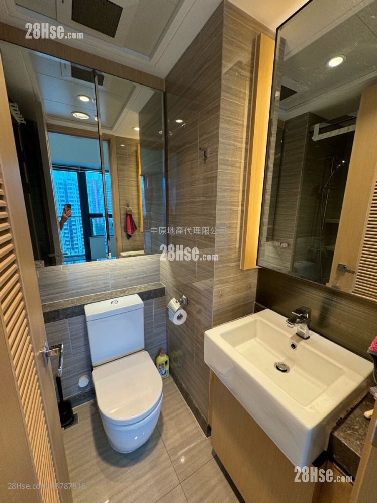 Commune Modern Sell 1 Bedroom 294 ft²