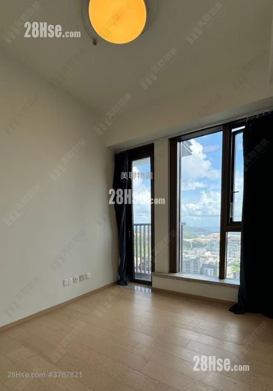 Lp6 Sell 3 Bedrooms , 2 Bathrooms 728 ft²