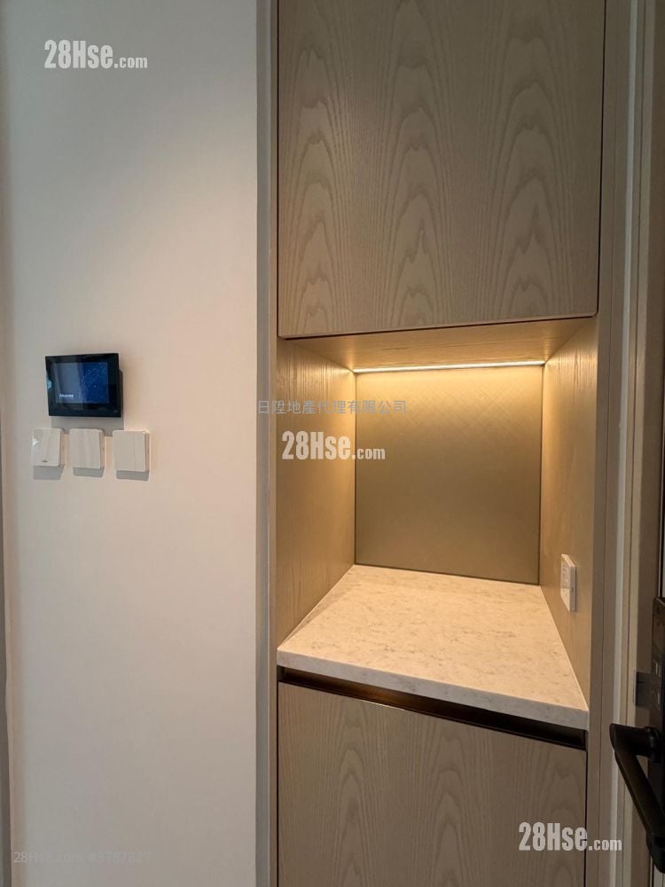 Gold Coast Bay Rental 312 ft²