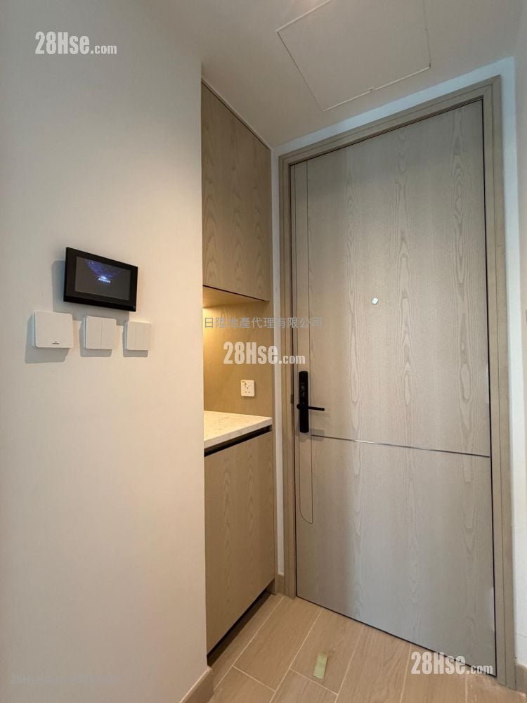 Gold Coast Bay Rental 312 ft²