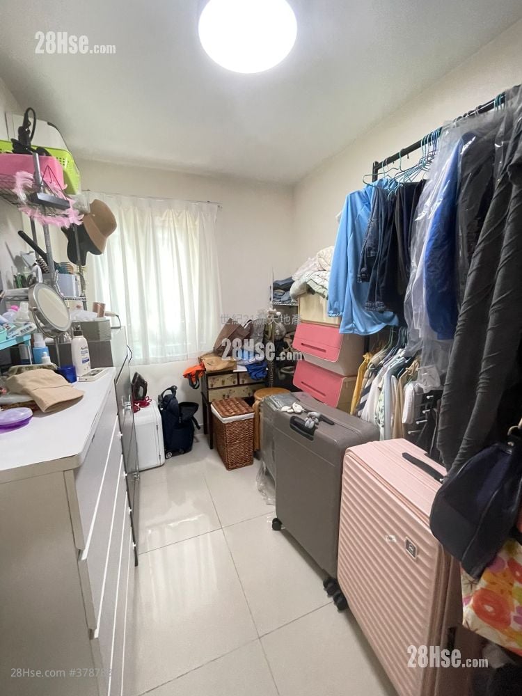 Fung Yuen Rental 3 Bedrooms , 2 Bathrooms 700 ft²
