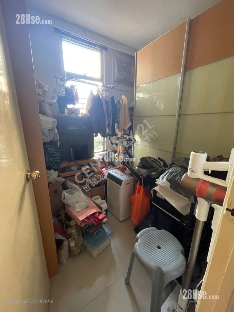 锦泰苑 售盘 3 房 650 平方尺