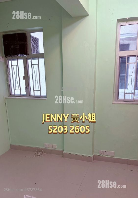 Man Ying Building Sell 3 Bedrooms , 1 Bathroom 665 ft²