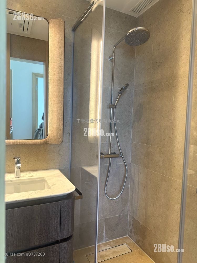 LP10 售盘 4 房 1,203 平方尺