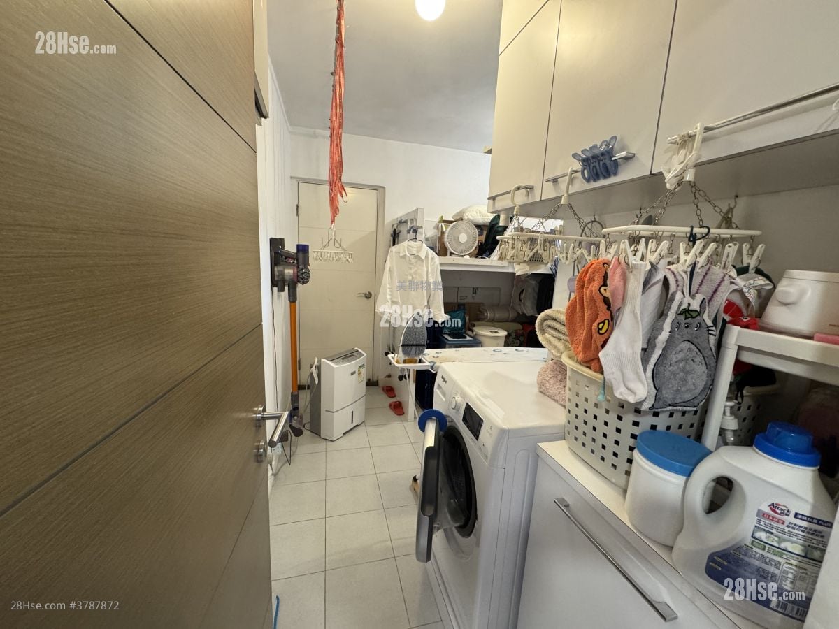 又一村花园 售盘 3 房 , 3 浴室 1,511 平方尺