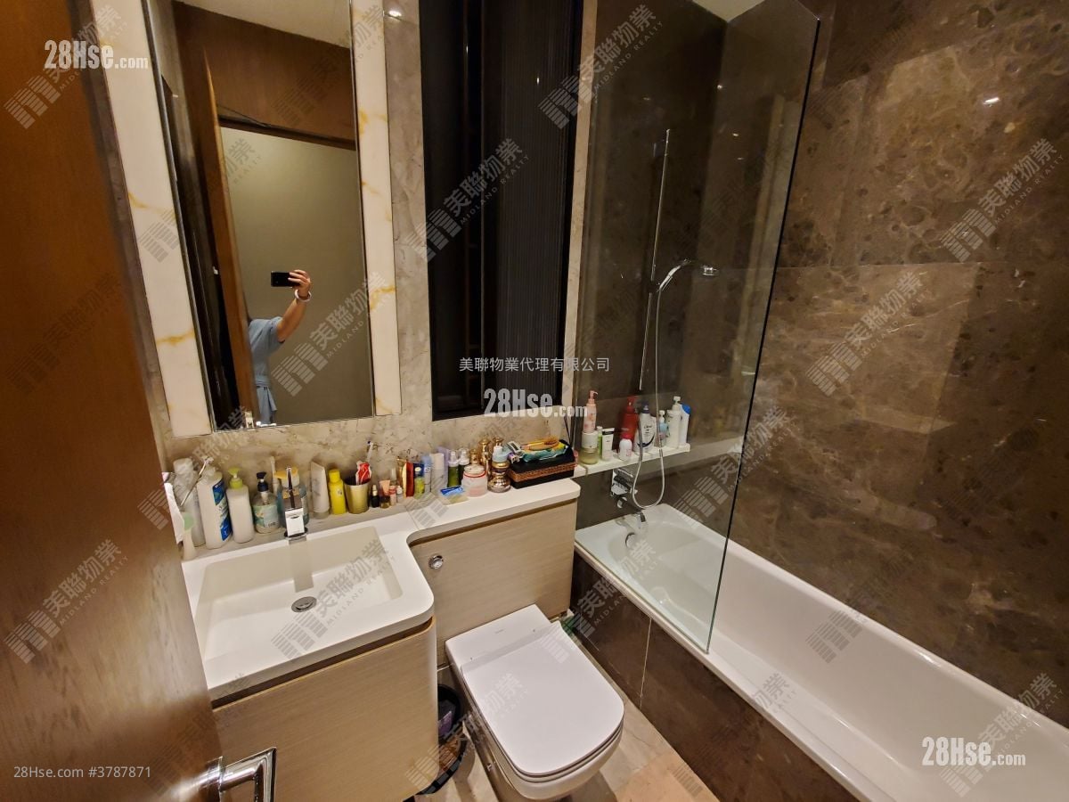 玖珑山 租盘 4 房 , 3 浴室 1,261 平方尺