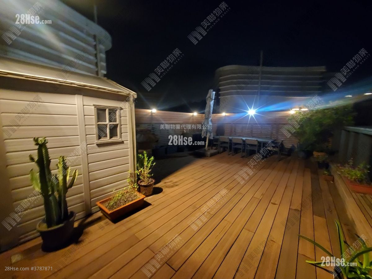 玖珑山 租盘 4 房 , 3 浴室 1,261 平方尺