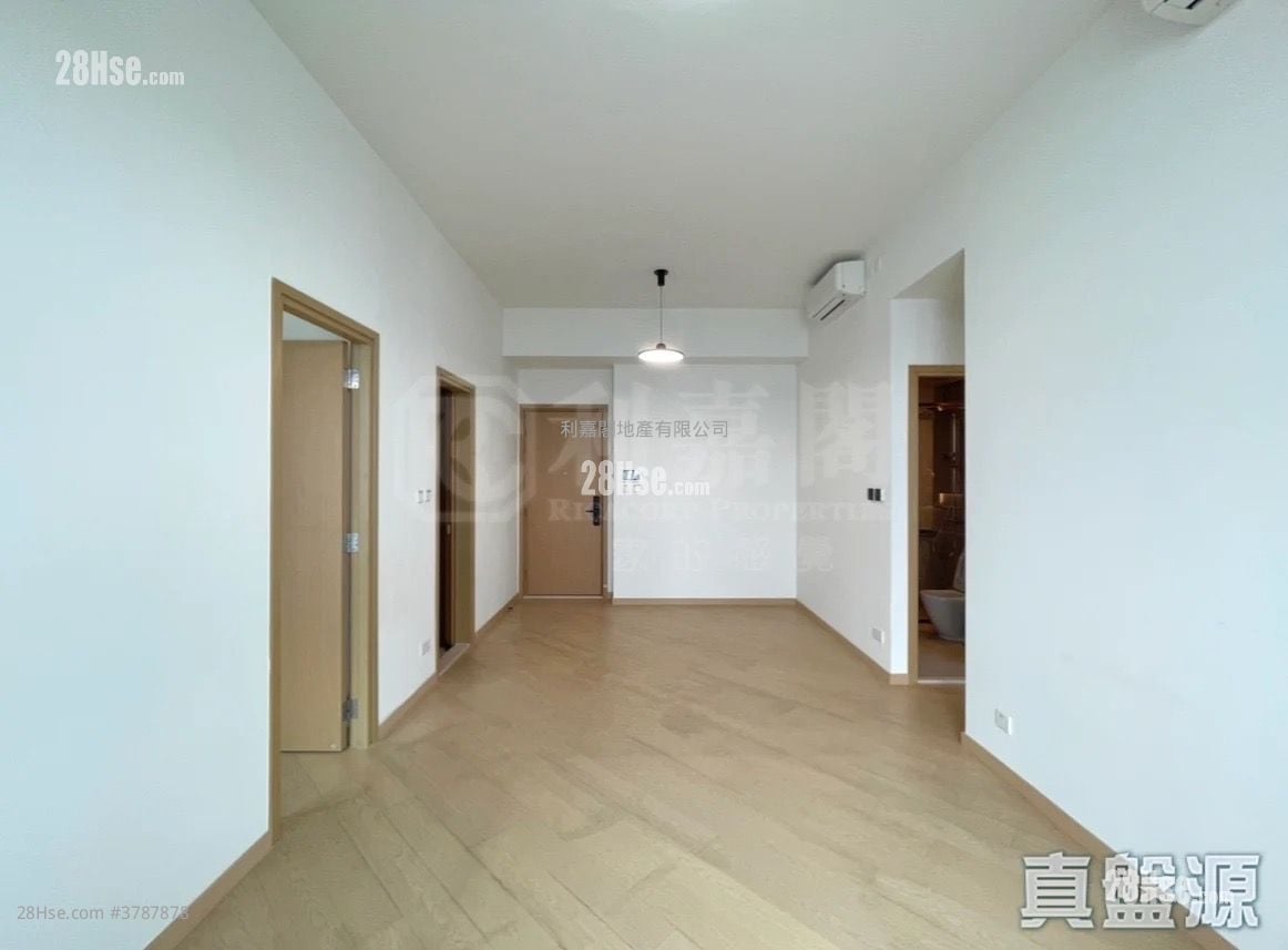 Lp10 Rental 3 Bedrooms , 2 Bathrooms 867 ft²