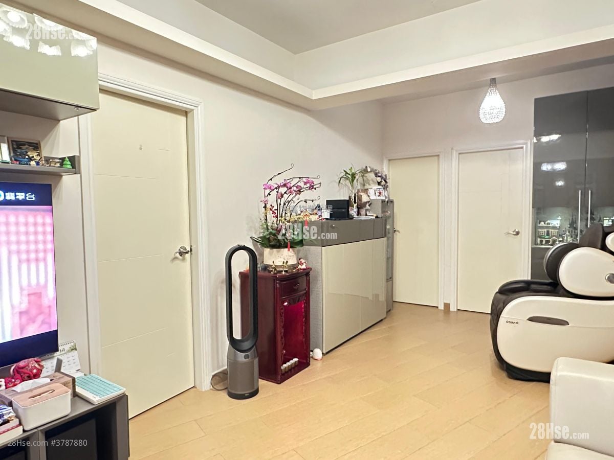 美发大厦 售盘 3 房 , 1 浴室 746 平方尺