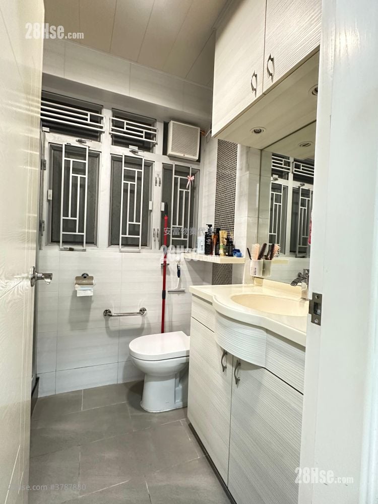 美发大厦 售盘 3 房 , 1 浴室 746 平方尺