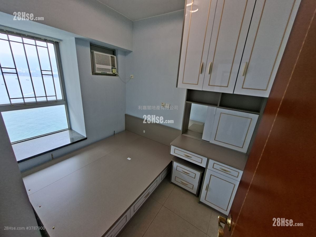 The Merton Sell 2 Bedrooms , 1 Bathroom 482 ft²